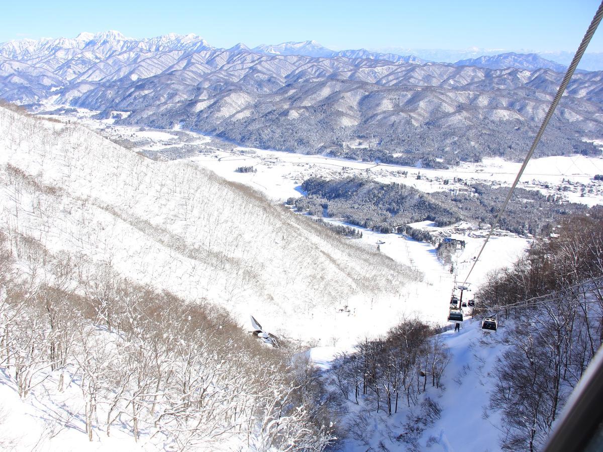 Hakuba Tsugaike Sunrise Tanne Hotel Otari Exterior photo